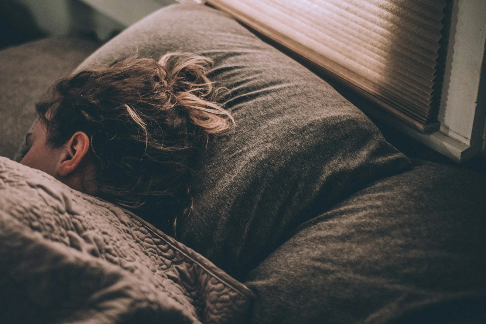 How to Wake Up Without a Jarring Alarm: Gentle Sound Alarm Alternatives in 2026